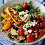 Bowl de Quinoa con Verduras Asadas y Queso de Cabra