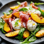 Ensalada de Burrata con Melocotón y Jamón Ibérico