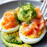 Huevos Rellenos de Salmonete y Aguacate