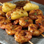 Brochetas de Gambas con Piña y Jerk