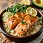 Cuenco de Arroz con Salmón y Limón