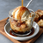 Affogato de café con setas y remolino de helado de coco