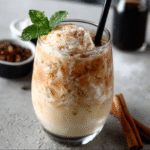 Latte helado de chai y vainilla