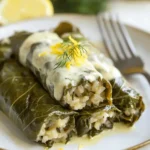 Dolmades Griegos con Salsa Avgolemono First Image First Image