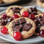 Galletas de Chocolate con Cerezas Maraschino Celestiales First Image First Image