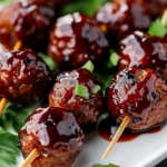 Brochetas de Mini Albóndigas con Salsa BBQ de Arándano First Image First Image