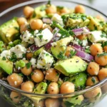 Ensalada Refrescante de Garbanzos, Feta y Aguacate First Image First Image