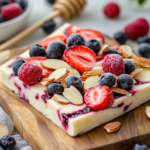 Bark de Yogur Congelado con Frutas