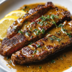 Bistec a la Sartén con Salsa de Mantequilla