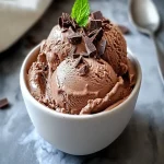 Helado de Chocolate y Requesón First Image First Image